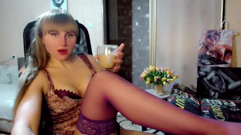 evelove online show from December 2024 05:20:02 PM