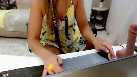 evelove online show from September 2025 05:08:02 AM