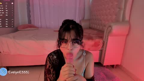 evelyn evelyn online show from December 2024 05:21:02 PM