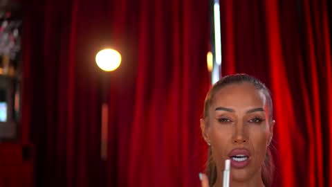 Evelyn online show from September 2025 06:29:02 PM