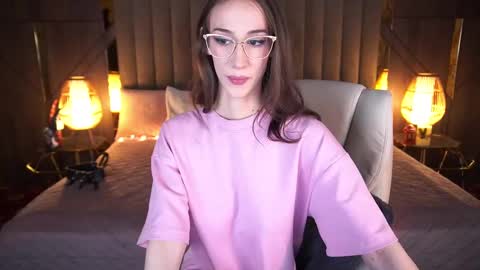 evelyn rush1 online show from February 2025 03:01:02 AM