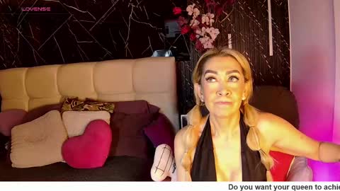 EvelynaGrey online show from May 2026 10:00:01 AM