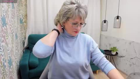 Evelyn online show from March 2026 04:58:01 AM