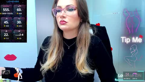 Snapshot of evelyne_rose chatting on March 2026 05:08:01 AM evelyne_rose online show from March 2026 05:08:01 AM