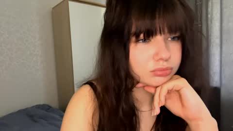 Evelyn Velvet online show from May 2026 10:00:01 AM