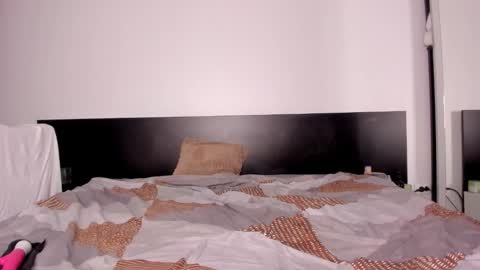 Evelyne online show from October 2025 09:50:02 PM