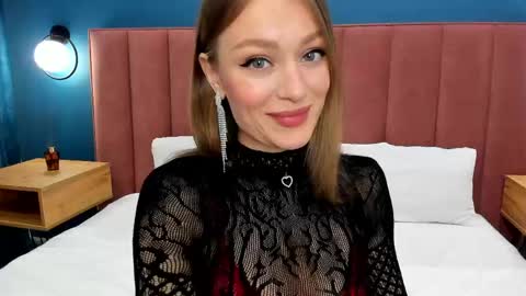 Evelyn online show from May 2026 01:56:02 AM