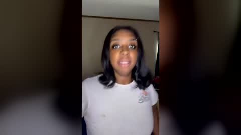 evemonroe17 online show from July 2026 06:20:01 PM