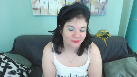 Everly online show from February 2025 04:14:01 PM