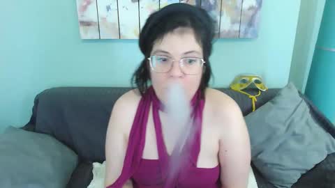 Everly online show from February 2025 08:13:02 PM