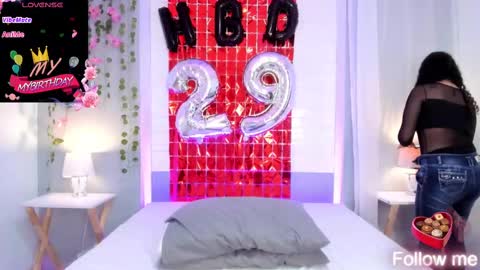 EVELYN online show from September 2025 04:47:01 AM