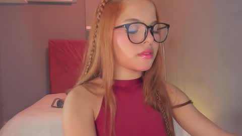 Sophia online show from September 2025 07:57:01 PM