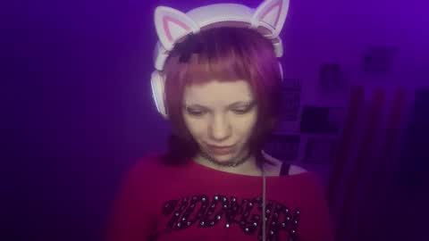 Snapshot of evettezirin chatting on December 2025 12:47:01 PM Sky online show from December 2025 12:47:01 PM