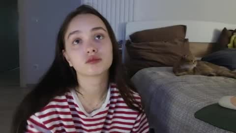evi_woow online show from May 2026 09:00:01 PM