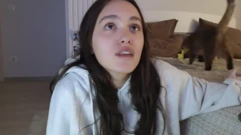 evi_woow online show from May 2026 07:41:01 PM