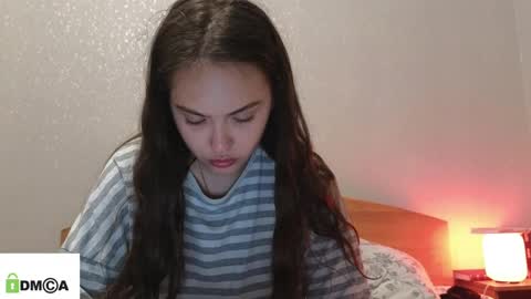 evi_woow online show from May 2026 09:21:01 PM