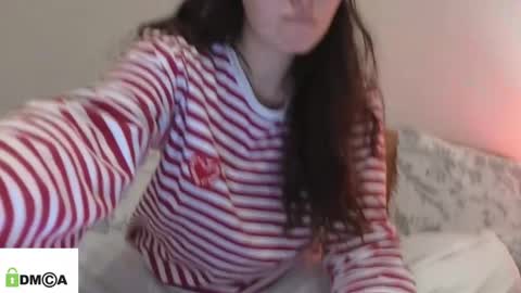 evi_woow online show from May 2026 10:19:01 PM