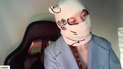 Renesme White Im here from Monday to Friday online show from May 2026 01:56:02 AM