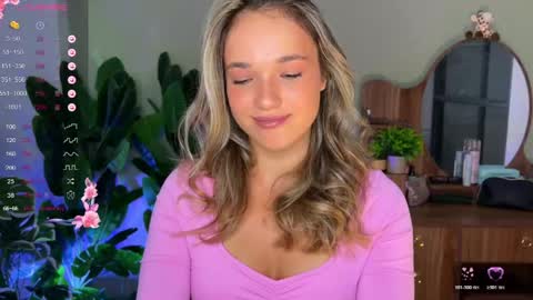 Snapshot of evielina chatting on April 2026 11:43:02 PM evielina online show from April 2026 11:43:02 PM