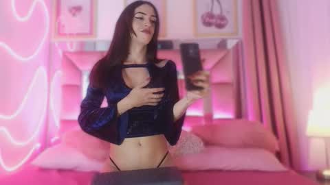 Annie online show from November 2025 09:32:01 PM