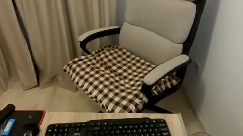 Snapshot of evil_goddesx chatting on February 2025 04:11:01 PM alesia online show from February 2025 04:11:01 PM