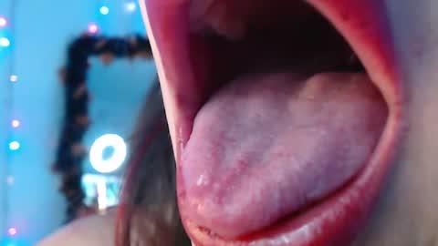 Snapshot of evolethmontenegros chatting on December 2024 07:10:01 AM Evoleth online show from December 2024 07:10:01 AM