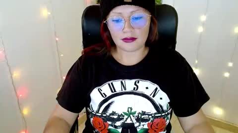 Snapshot of evolethmontenegros chatting on January 2025 09:51:02 PM Evoleth online show from January 2025 09:51:02 PM