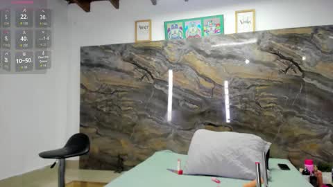 Snapshot of evy_connor chatting on December 2025 11:30:02 AM evy_connor online show from December 2025 11:30:02 AM