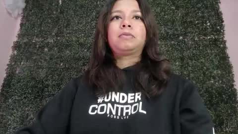 Im Evy online show from February 2026 12:30:02 PM