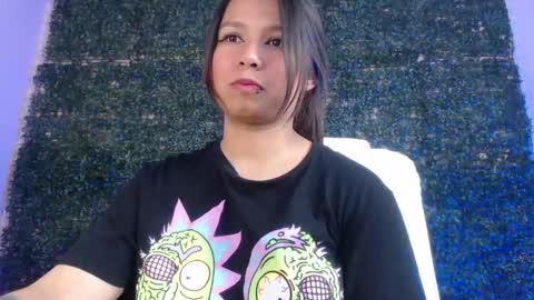 Im Evy online show from April 2026 05:37:01 PM
