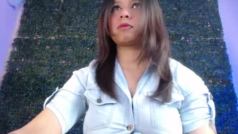 Im Evy online show from May 2026 04:47:02 PM