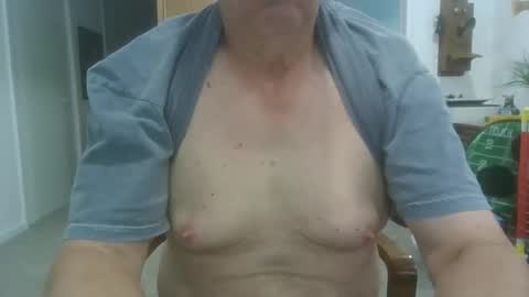 Snapshot of excitacbleguy9 chatting on May 2026 01:29:02 PM was excitablyguy hacked online show from May 2026 01:29:02 PM