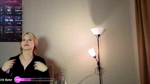 excited kristi online show from October 2025 07:10:02 AM