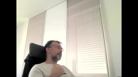 exhibit77 online show from May 2026 09:24:01 AM