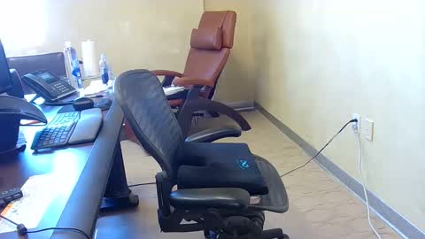 exhibitman69_ldb online show from December 2025 05:41:02 PM