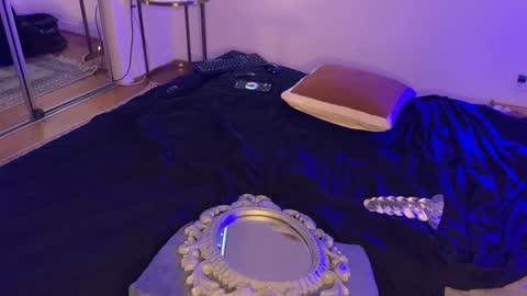 Snapshot of exhibitp chatting on February 2025 05:53:02 PM exhibitp online show from February 2025 05:53:02 PM