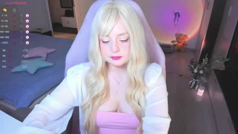 Snapshot of exhoneyangel chatting on January 2025 12:18:01 PM Amy online show from January 2025 12:18:01 PM