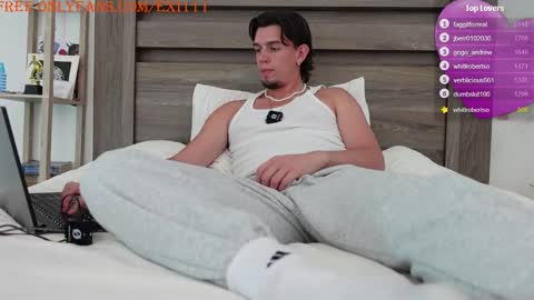 Snapshot of exi111 chatting on January 2025 07:54:01 PM Exi111 online show from January 2025 07:54:01 PM