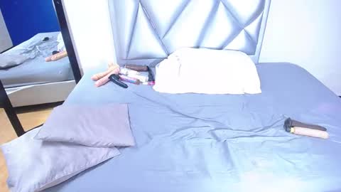 exotic_karmella online show from December 2024 01:03:02 AM