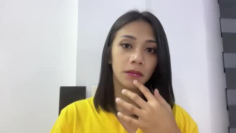 exotictssavie online show from April 2026 01:53:02 PM