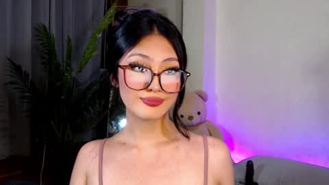 Candy  online show from December 2024 12:16:02 PM