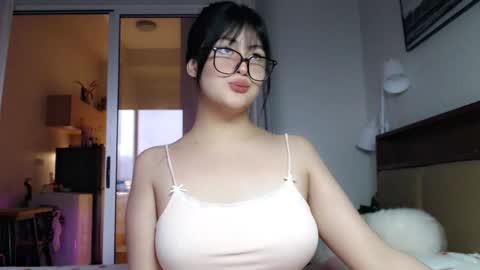 Candy  online show from March 2026 09:37:02 AM