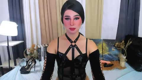 expensive_elise online show from April 2026 04:31:02 PM
