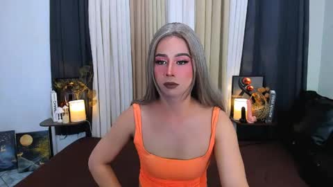 expensive_elise online show from May 2026 04:15:02 PM