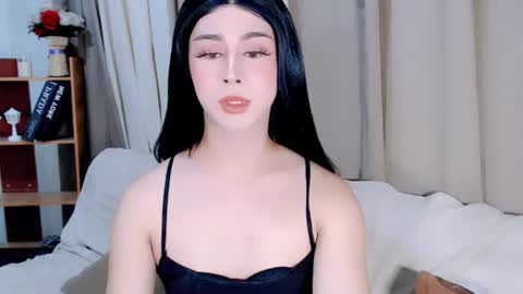 expensive_elise online show from June 2026 12:26:02 PM