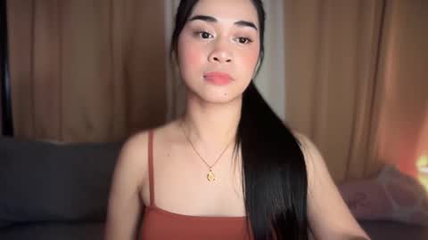 Snapshot of expensivets_chloe chatting on December 2025 11:33:02 PM chloee online show from December 2025 11:33:02 PM