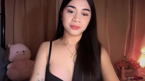 Snapshot of expensivets_chloe chatting on December 2025 11:13:02 PM chloee online show from December 2025 11:13:02 PM