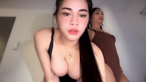 Snapshot of expensivets_chloe chatting on February 2026 11:47:02 PM chloee online show from February 2026 11:47:02 PM