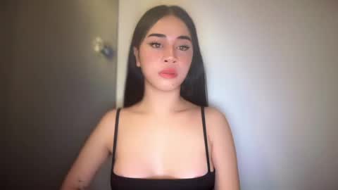 Snapshot of expensivets_chloe chatting on March 2026 07:09:02 AM chloee online show from March 2026 07:09:02 AM