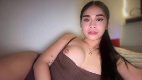 Snapshot of expensivets_chloe chatting on March 2026 04:24:01 PM chloee online show from March 2026 04:24:01 PM
